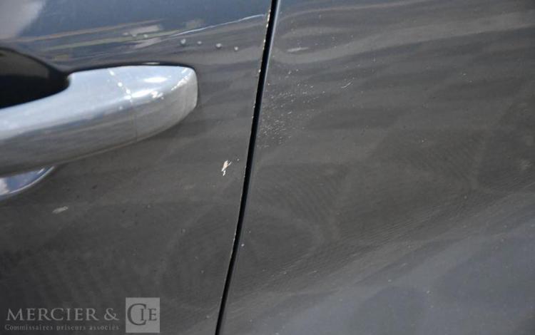 RENAULT CAPTUR BUSINESS TCE 140 -21 GRIS GF-859-NP