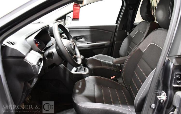 DACIA JOGGER SERIE LIMITEE EXTREME+ ECO-G 100 7PL GRIS GG-338-PL