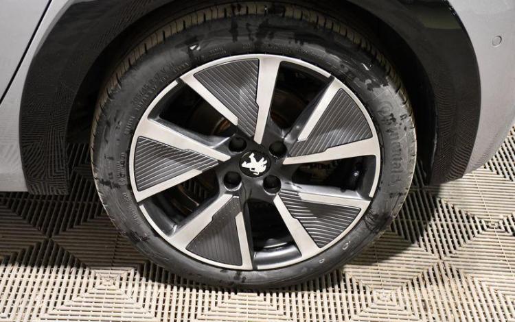 PEUGEOT e-208 GT GRIS GG-370-XK