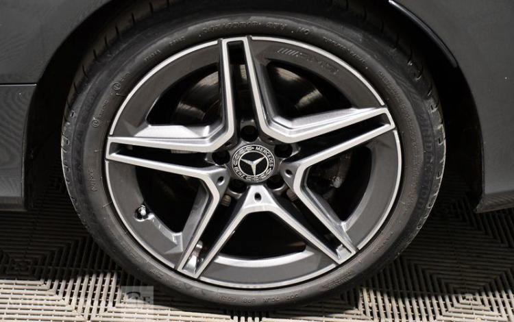 MERCEDES CLASSE C COUPE AMG LINE GRIS GG-761-EQ
