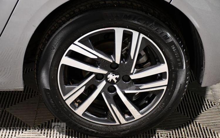 PEUGEOT 208 1.2 PURETECH 100 ALLURE EAT GRIS GH-144-TP
