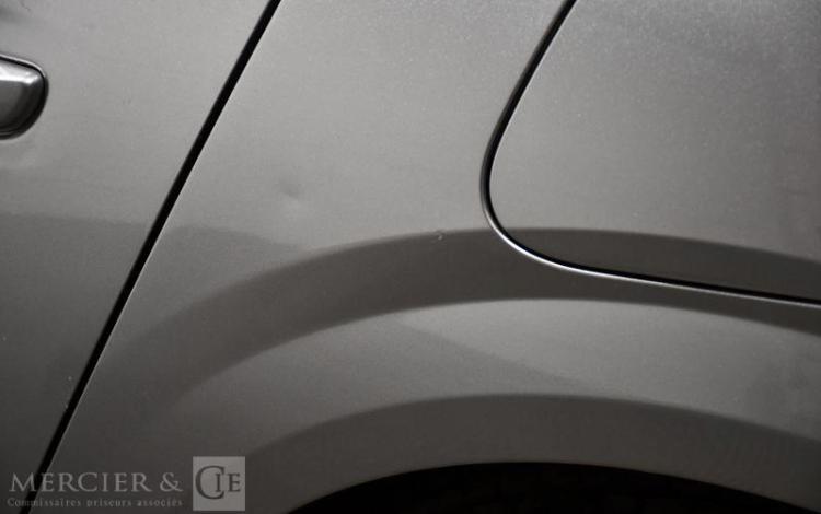 PEUGEOT 208 1.2 PURETECH 100 ALLURE EAT GRIS GH-144-TP