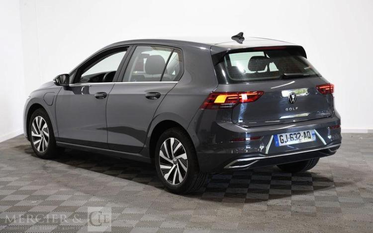 VOLKSWAGEN GOLF  GJ-632-AQ