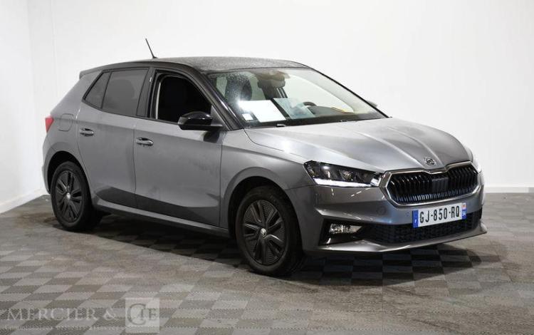 SKODA FABIA 1.0 TSI 95 AMBITION GRIS GJ-850-RQ