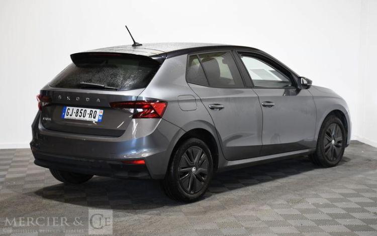 SKODA FABIA 1.0 TSI 95 AMBITION GRIS GJ-850-RQ