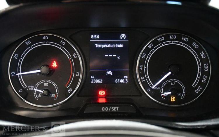 SKODA FABIA 1.0 TSI 95 AMBITION GRIS GJ-850-RQ