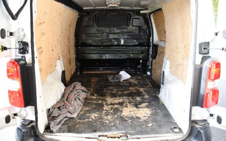 CITROEN JUMPY 2,0 BLUEHDI BLANC GK-734-GR