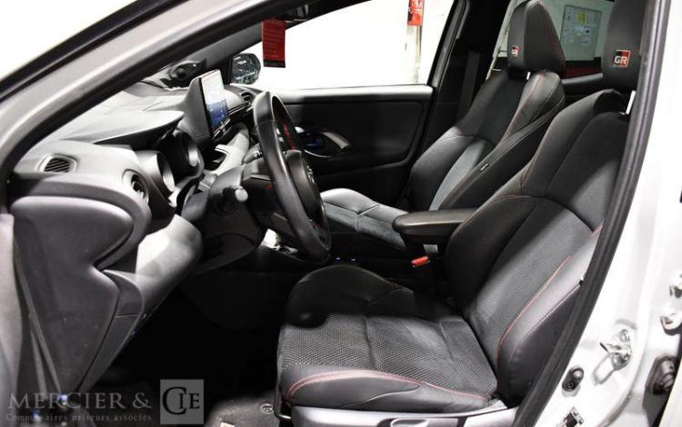 TOYOTA YARIS 1.5 114H 90 HYBRID 0.8KWH GR-SPORT BVA GRIS GM-845-BF