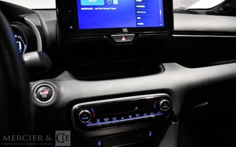 TOYOTA YARIS 1.5 114H 90 HYBRID 0.8KWH GR-SPORT BVA GRIS GM-845-BF