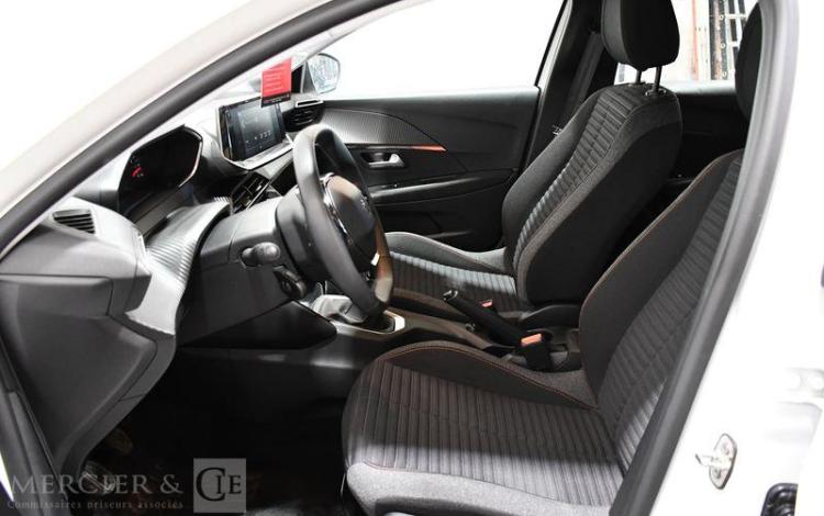 PEUGEOT 208 PURE TECH BLANC GQ-113-VM