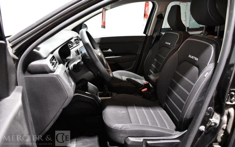 DACIA DUSTER 1.5 BLUEDCI 115 JOURNEY PLUS NOIR GQ-268-LY