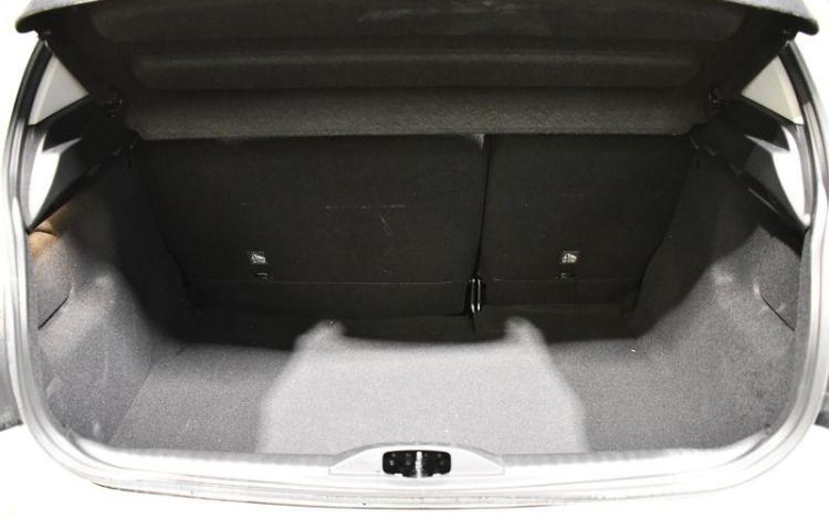 CITROEN C3 PURE TECH BLANC GQ-876-JJ