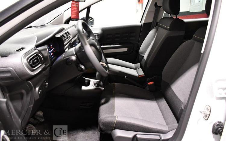 CITROEN C3 PURE TECH BLANC GQ-876-JJ