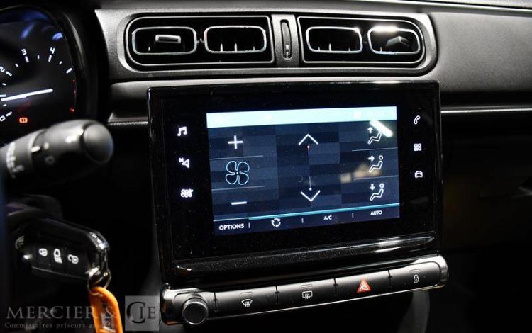 CITROEN C3 PURE TECH BLANC GQ-876-JJ