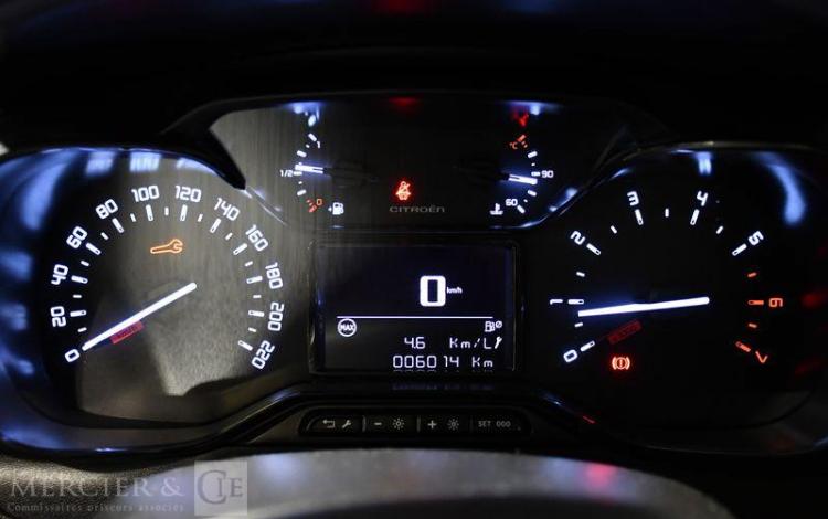 CITROEN C3 PURE TECH BLANC GQ-876-JJ