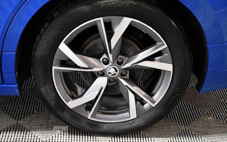 SKODA ENYAQ IV 60 BEV 180 62KWH SPORT LINE BLEU GR-059-JA