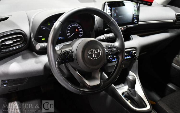 TOYOTA YARIS A,E HYBRIDE NG 116H 3 BLANC GR-540-TR