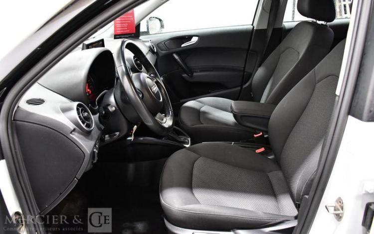 AUDI A1 SPORTBACK 1.0 TFSI 95ch AMBITION S-TRONIC BLANC GS-088-KC