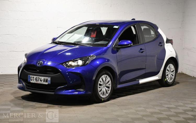 TOYOTA YARIS A,E NG 70 VVT-I DYNAMIC MY22 BLANC GT-674-AM