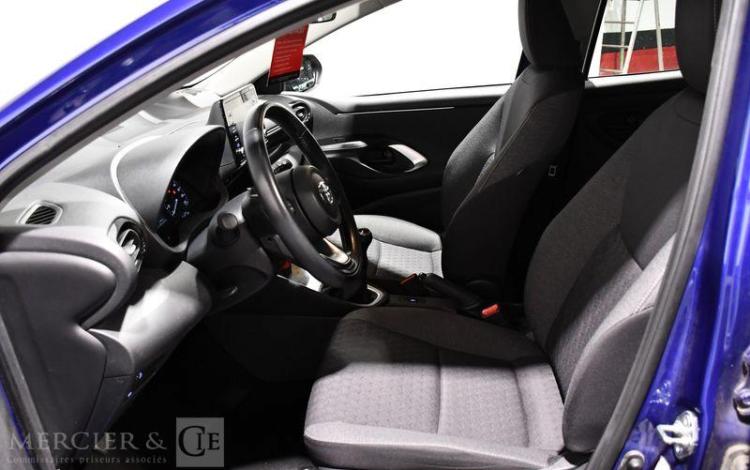 TOYOTA YARIS A,E NG 70 VVT-I DYNAMIC MY22 BLANC GT-674-AM