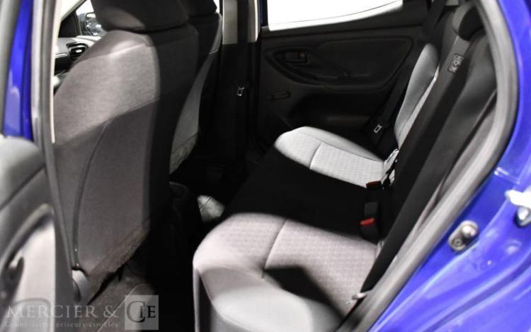 TOYOTA YARIS A,E NG 70 VVT-I DYNAMIC MY22 BLANC GT-674-AM