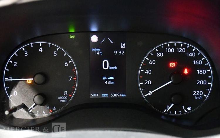 TOYOTA YARIS A,E NG 70 VVT-I DYNAMIC MY22 BLANC GT-674-AM