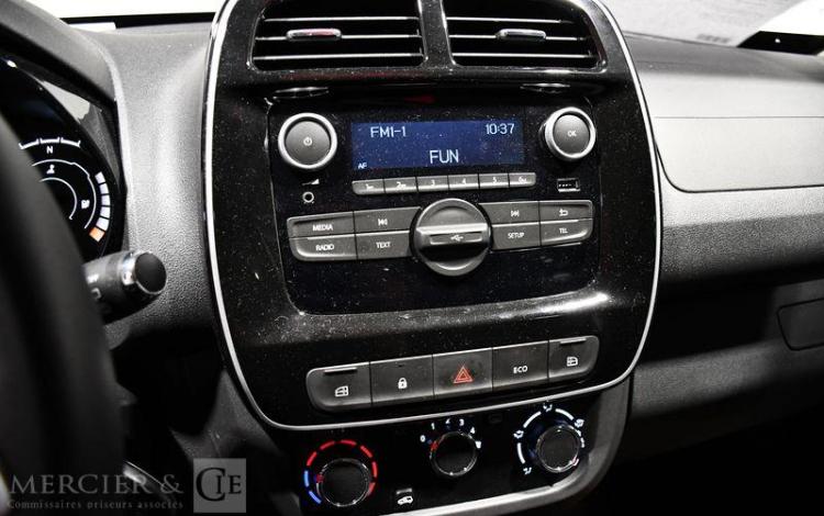 DACIA SPRING 45 27.4KWH ACHAT-INTEGRAL ESSENTIAL BLANC GT-842-BL