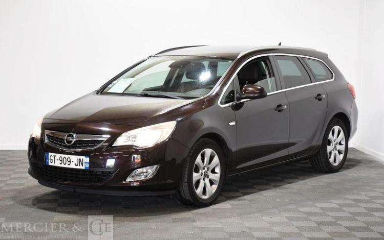 OPEL ASTRA SPORTS TOURER 1,7 CDTI 110CH COSMO MARRON GT-909-JN
