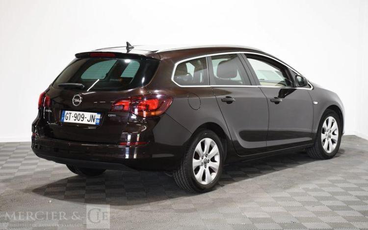 OPEL ASTRA SPORTS TOURER 1,7 CDTI 110CH COSMO MARRON GT-909-JN
