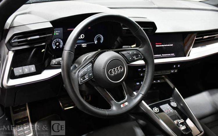 AUDI A3 1,4 TFSI oppo immat suspendue vente à pro uniquement NOIR GV-313-ML