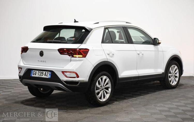 VOLKSWAGEN T ROC BLANC GV-739-AZ