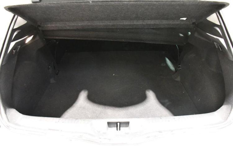 RENAULT MEGANE STE TECHNO TCE 140 EDC-23 BLANC GV-765-GM