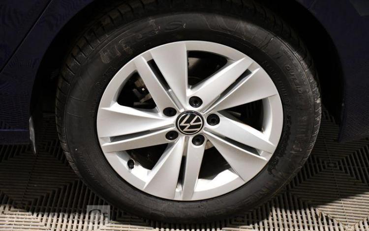VOLKSWAGEN GOLF A8 1,0 ETSI M HYBRID 110 VIOLET GW-419-CD