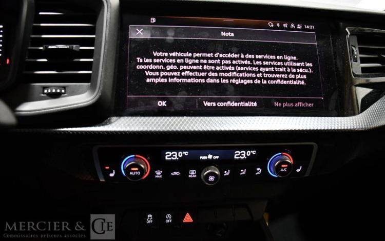 AUDI A1 SPORTBACK DESIGN NOIR GX-460-SJ