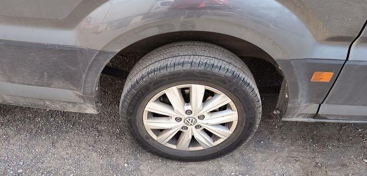 VOLKSWAGEN CRAFTER FOURGON 2.0 TDI 140 35 L3H3 BUSINESS LINE BVA GRIS GY-384-AX