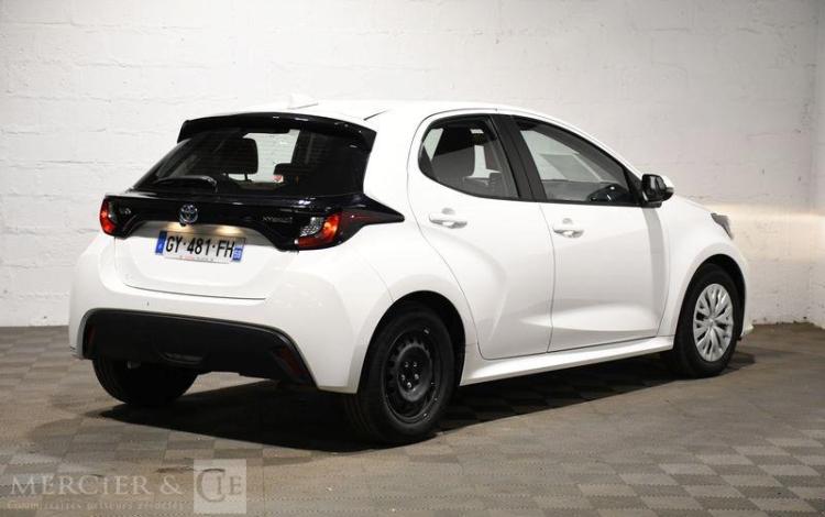 TOYOTA YARIS A,E HYBRIDE NG 116H DYNAMIC MY22 BLANC GY-481-FH