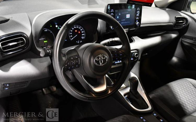 TOYOTA YARIS A,E HYBRIDE NG 116H DYNAMIC MY22 BLANC GY-481-FH