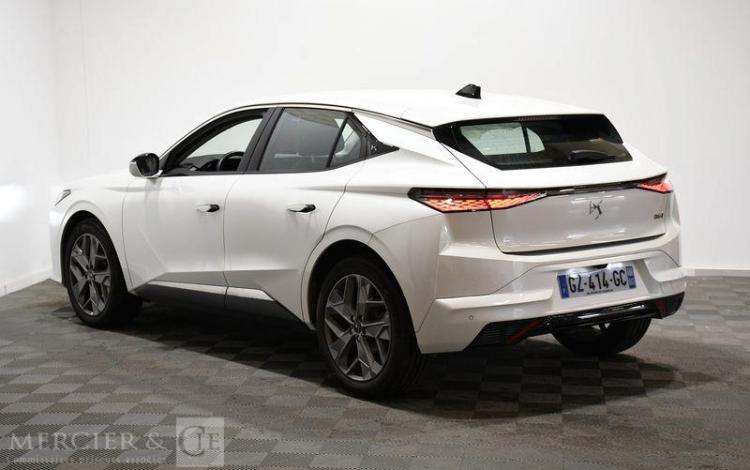 DS DS4 STE BLANC GZ-414-GC