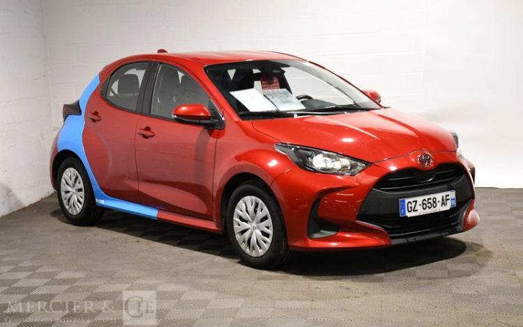 TOYOTA YARIS A,E NG 120 VVT-I DYNAMIC MY22 ROUGE GZ-658-AF