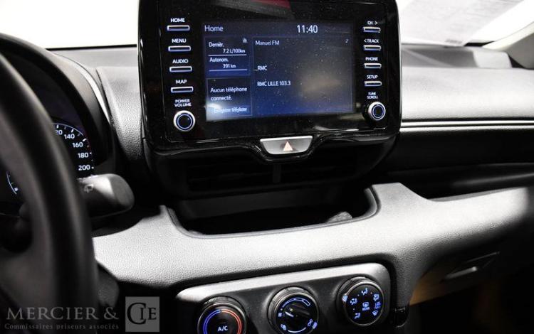 TOYOTA YARIS A,E NG 120 VVT-I DYNAMIC MY22 ROUGE GZ-658-AF