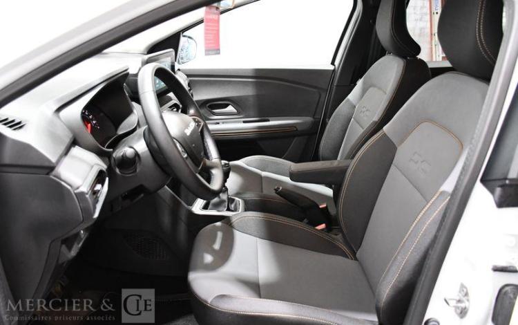 DACIA JOGGER EXTREME TCE 110 7PL BLANC HB-289-XR