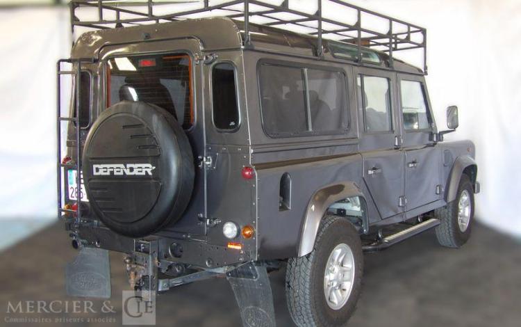 LAND ROVER DEFENDER  HE-285-BX