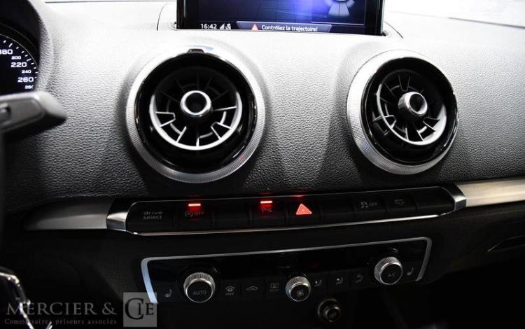 AUDI A3 SPORTBACK  1,0 TFSI 115CH S-LINE NOIR HF-432-DV