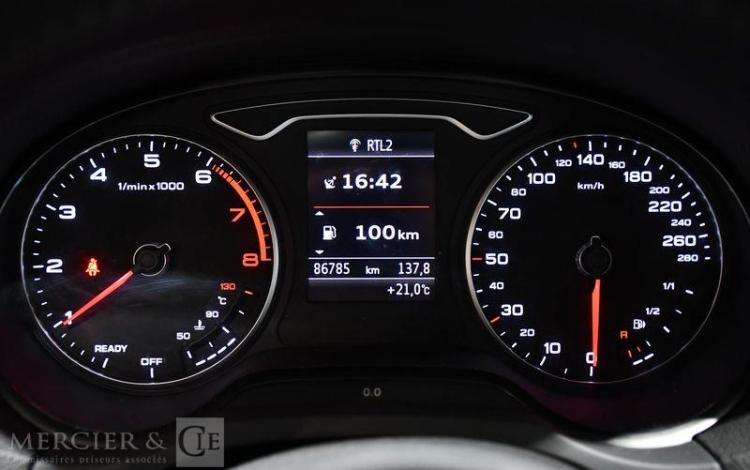 AUDI A3 SPORTBACK  1,0 TFSI 115CH S-LINE NOIR HF-432-DV