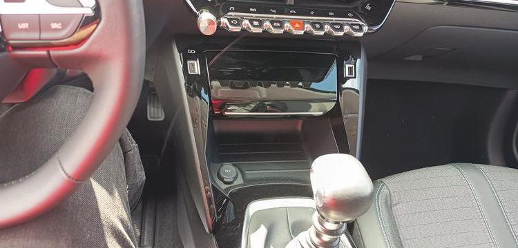 PEUGEOT 208 1.2 PURETECH 100 ALLURE PACK – ESSENCE – 16582 KMS ROUGE PZ2M521