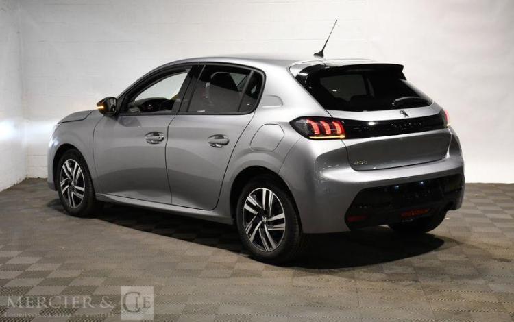 PEUGEOT 208 1.2 PURETECH 100 ALLURE – ESSENCE – 17452 KMS – ANNEE 2022 GRIS PZ2M529