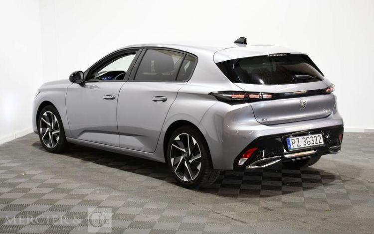 PEUGEOT 308 1.2 PURETECH 130 ALLURE PACK – ESSENCE – 10419 KMS – ANNEE 2023 GRIS PZ3G322