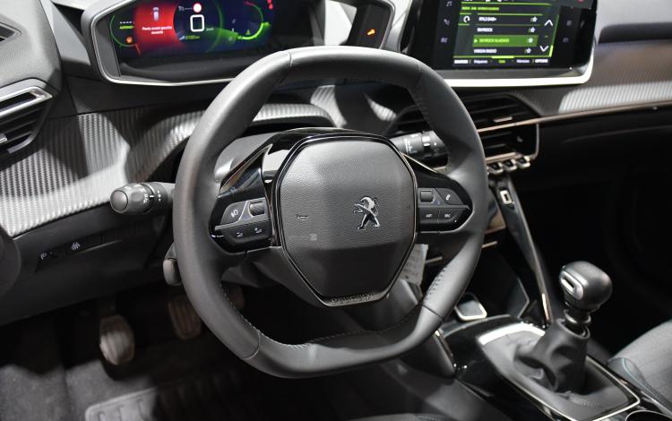 PEUGEOT 208 1.2 PURETECH 100 ALLURE PACK GRIS PZ3G762