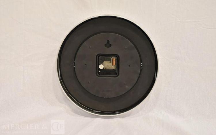 HORLOGE MERCEDES  106
