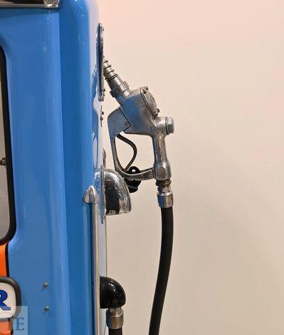 POMPE A ESSENCE GULF  136